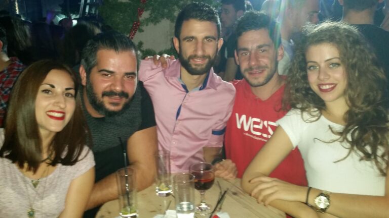 παρτυ κρατυλος νοηματικη γλωσσα (3)